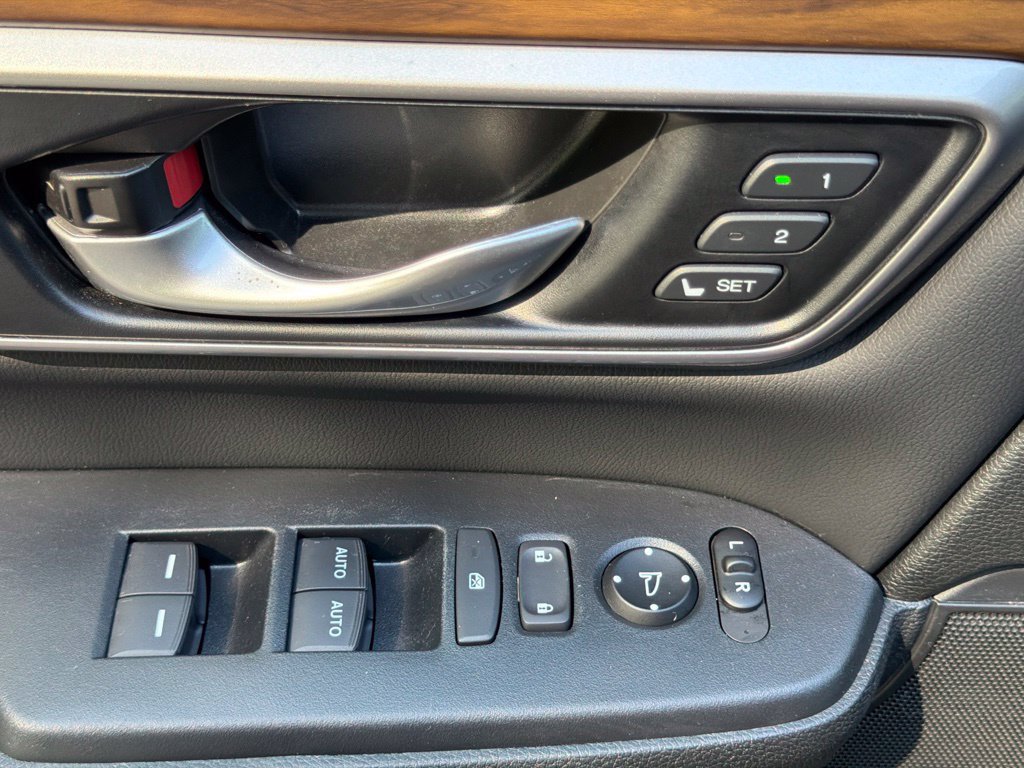 Used 2022 Honda CR-V Touring image 19