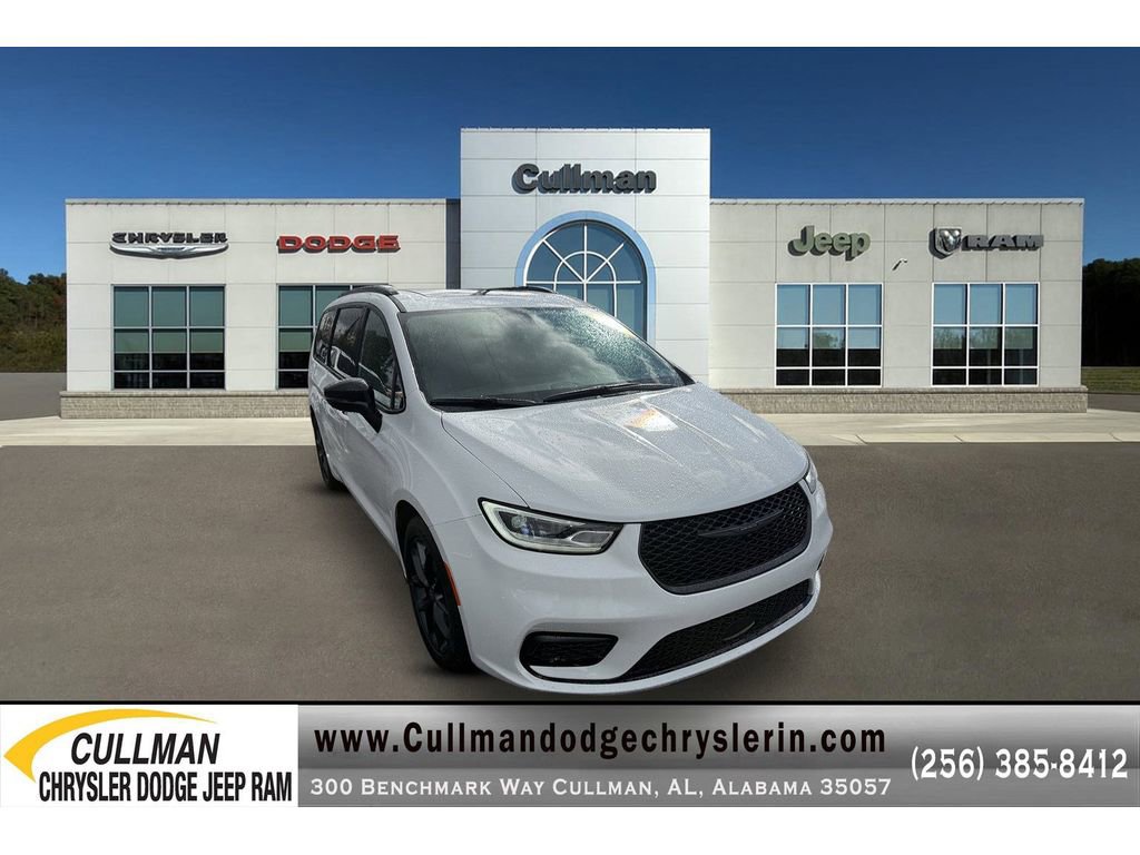 New 2026 Chrysler Pacifica Limited w/ S Appearance Package image 1