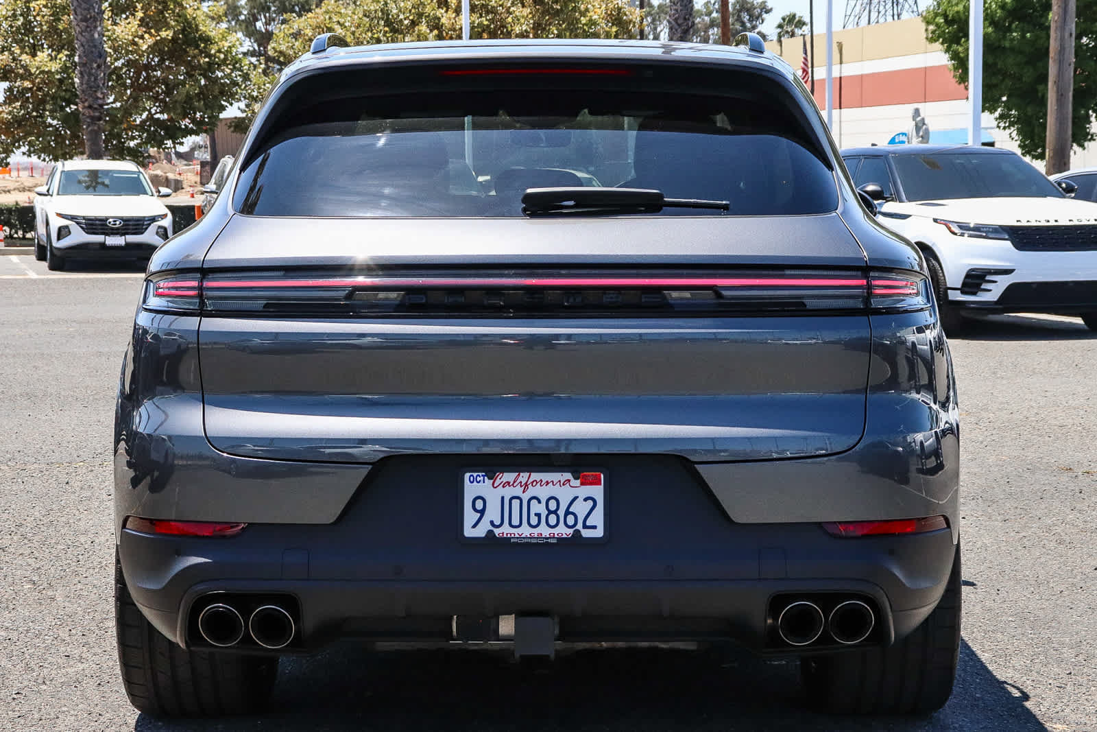 Used 2024 Porsche Cayenne AWD/4WD image 8