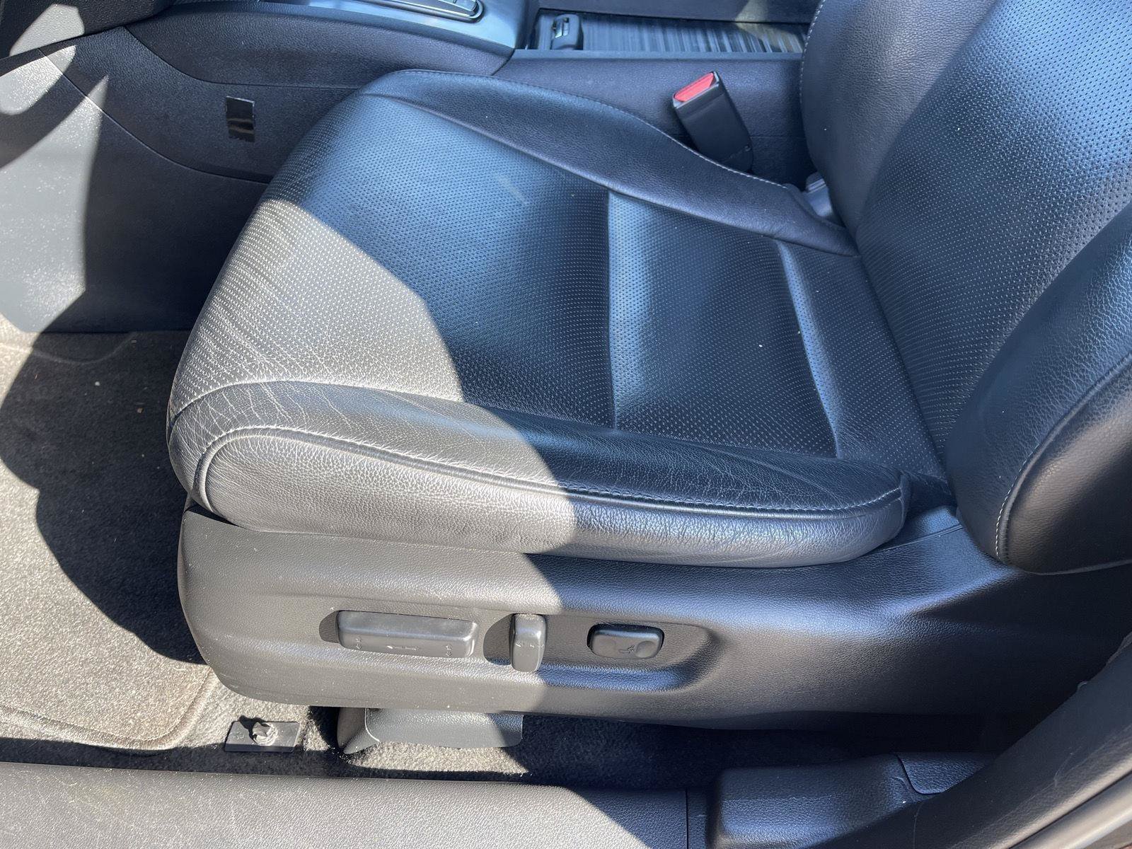 Used 2023 Honda Passport EX-L image 3