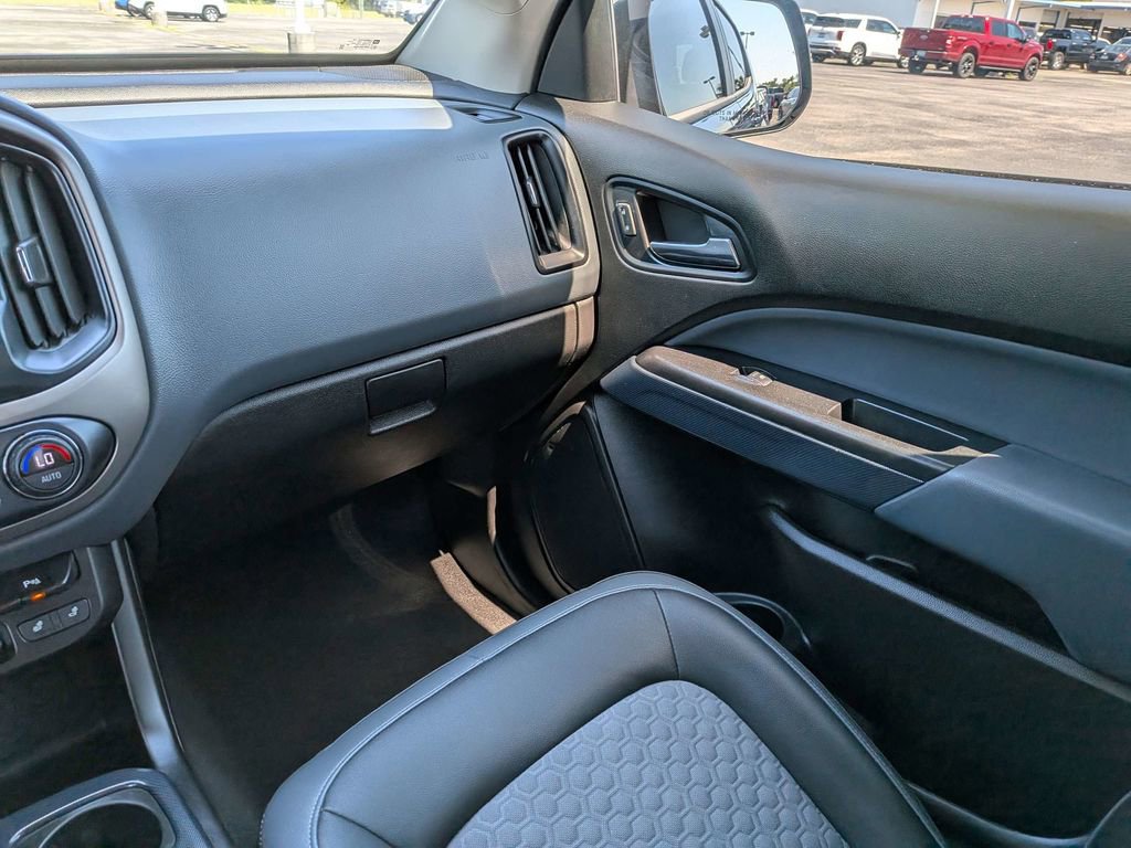 Used 2019 Chevrolet Colorado Z71 AWD/4WD image 18