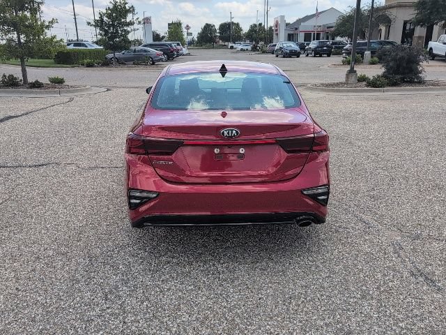 Used 2019 Kia Forte LXS FWD image 3