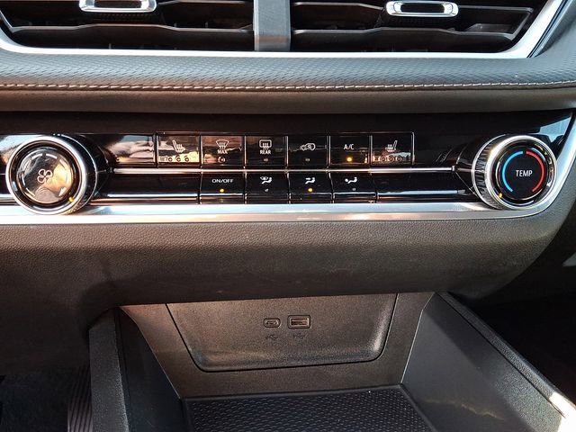 Used 2025 Chevrolet Equinox LT AWD/4WD image 15