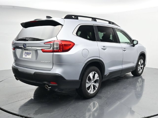 Used 2025 Subaru Ascent Premium AWD/4WD image 9