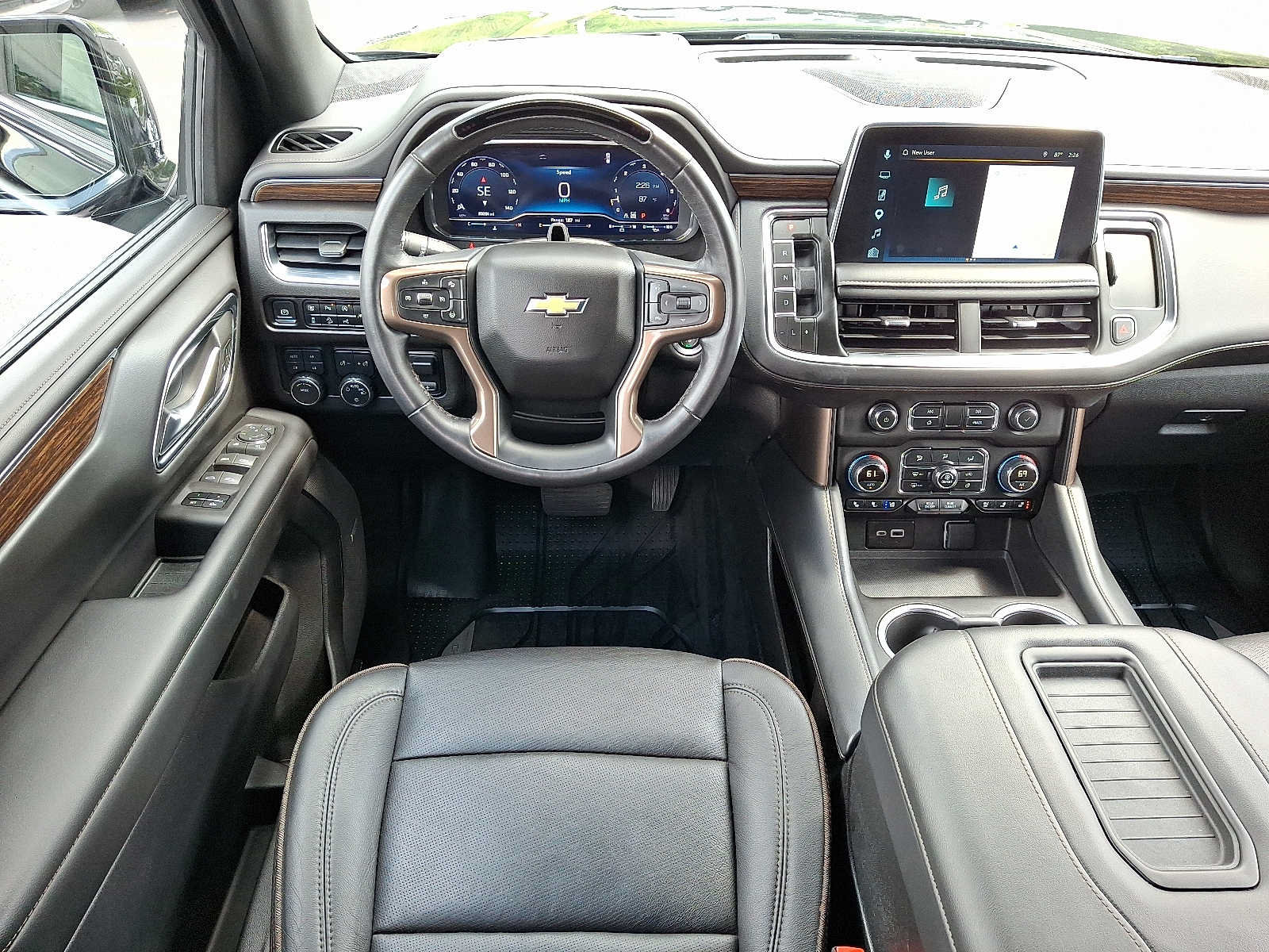 Used 2024 Chevrolet Tahoe High Country w/ Advanced Technology Package AWD/4WD image 13