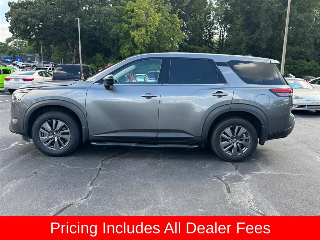 Used 2024 Nissan Pathfinder S FWD image 6