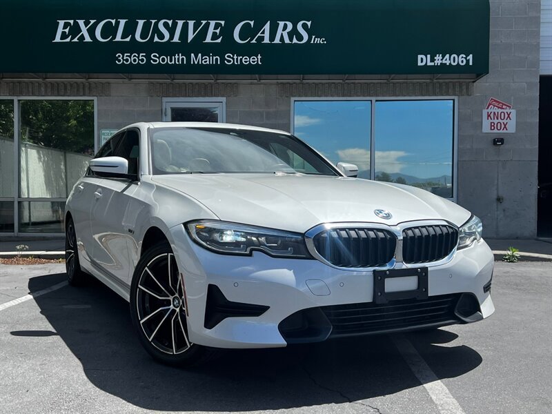 Used 2022 BMW 330e xDrive w/ Driving Assistance Package AWD/4WD image 1
