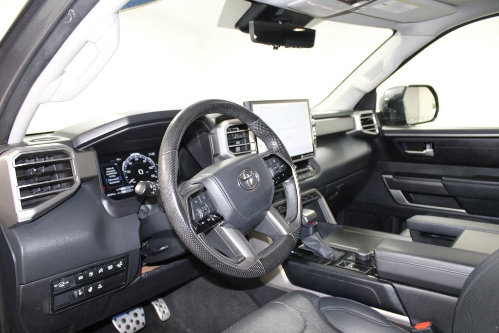 Used 2024 Toyota Sequoia SR5 w/ SR5 Premium Package AWD/4WD image 22
