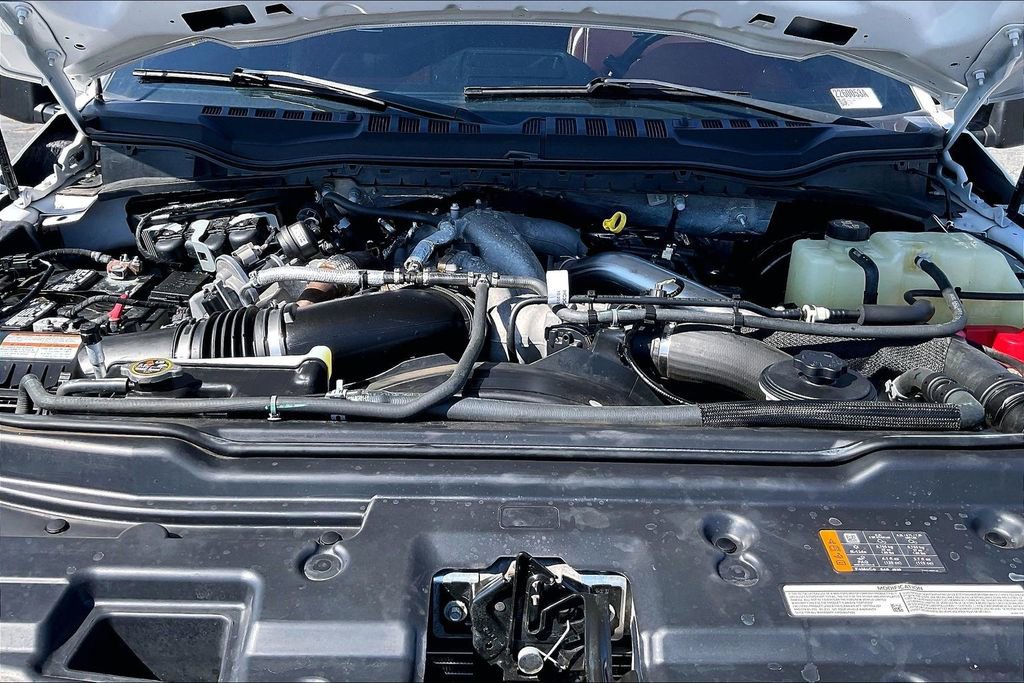 Used 2022 Ford F250 Platinum w/ FX4 Off-Road Package image 31