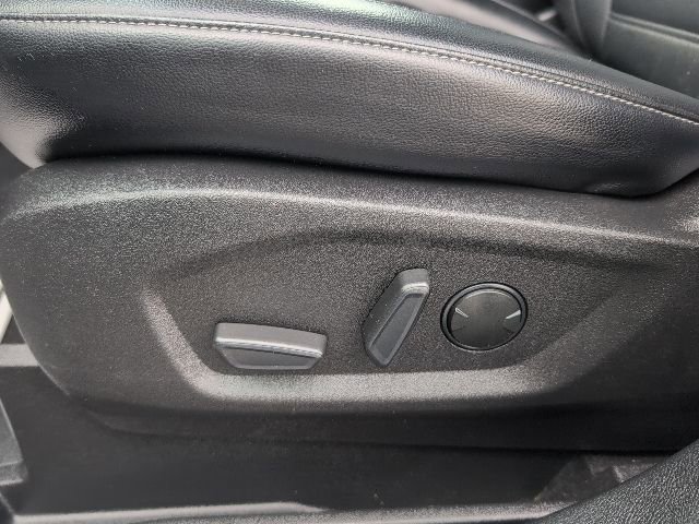 Used 2024 Ford Edge SEL w/ Convenience Package image 35