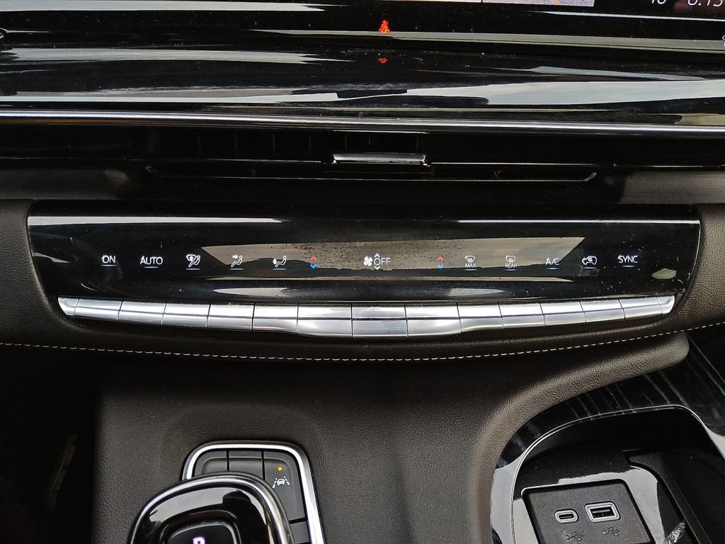 Used 2023 Cadillac Escalade ESV Sport w/ Touring Package image 21