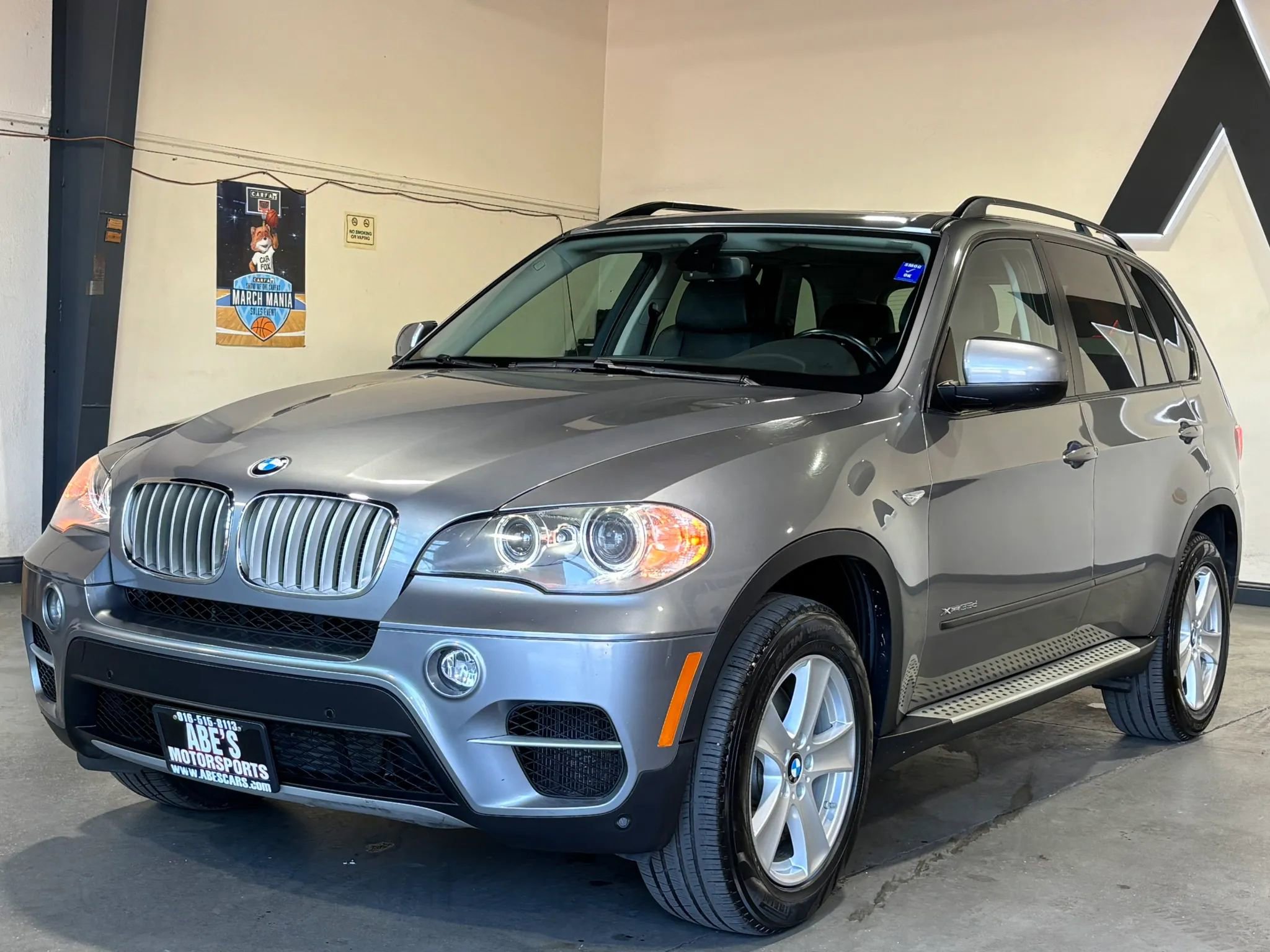 Used 2012 BMW X5 xDrive35d image 1