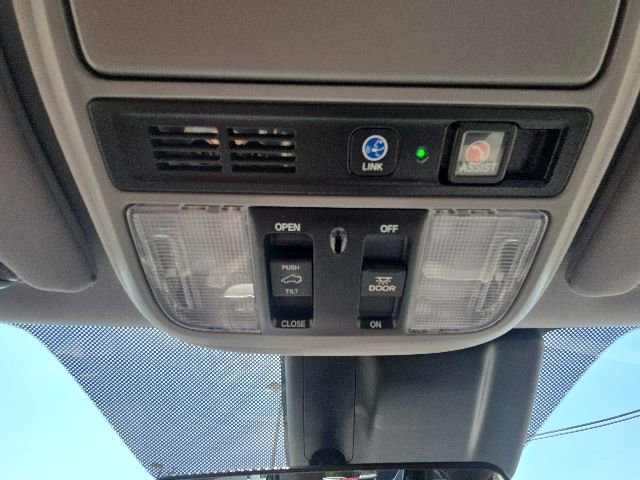 Used 2018 Honda Odyssey Elite image 21