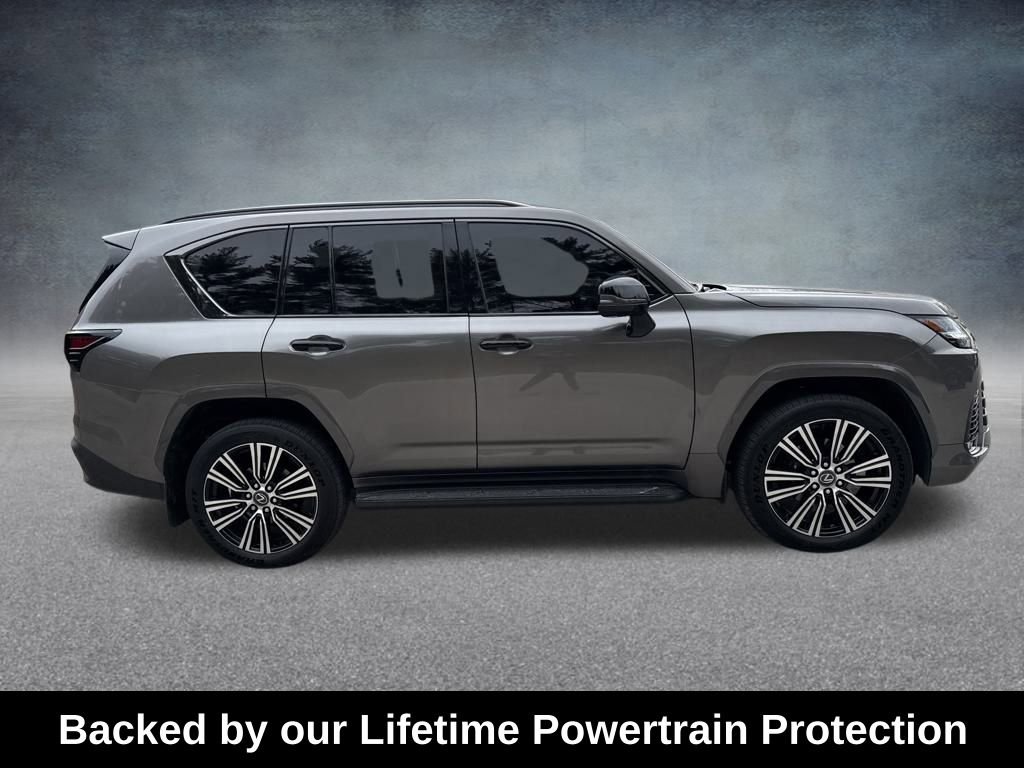 Used 2025 Lexus LX 600 4WD w/ Appearance Package image 7
