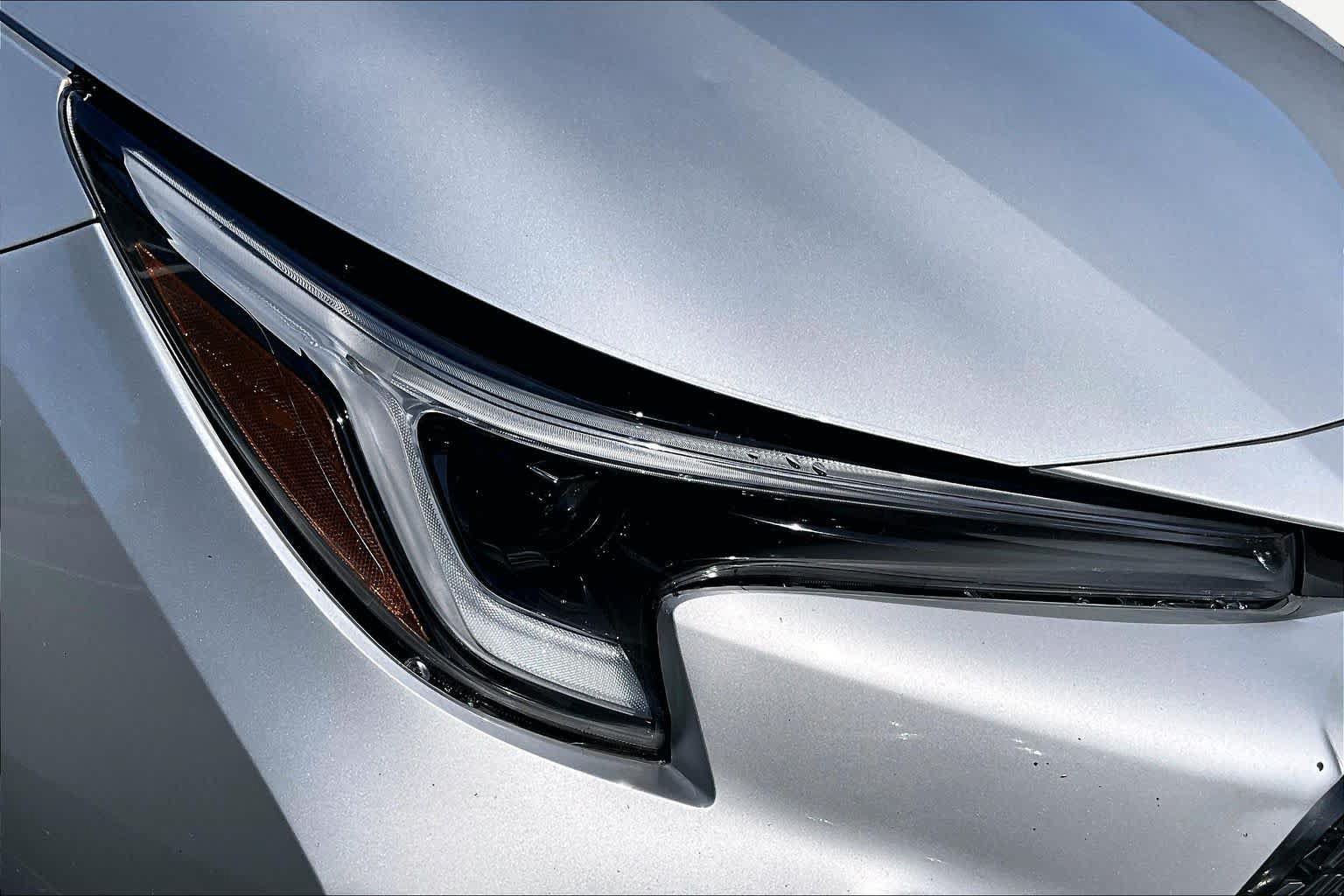 Certified 2025 Toyota Corolla SE FWD image 28