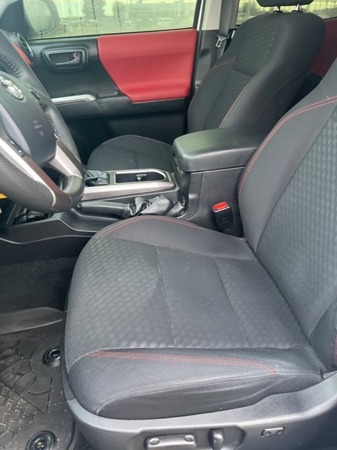 Used 2020 Toyota Tacoma SR image 14