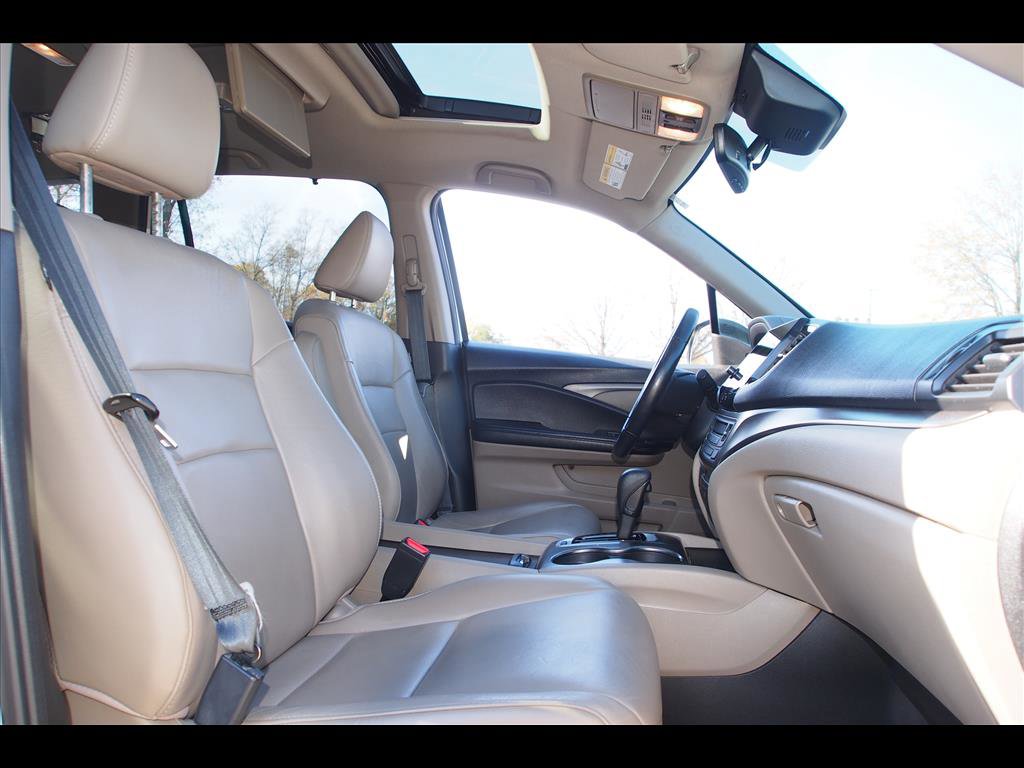 Used 2019 Honda Pilot EX-L image 11