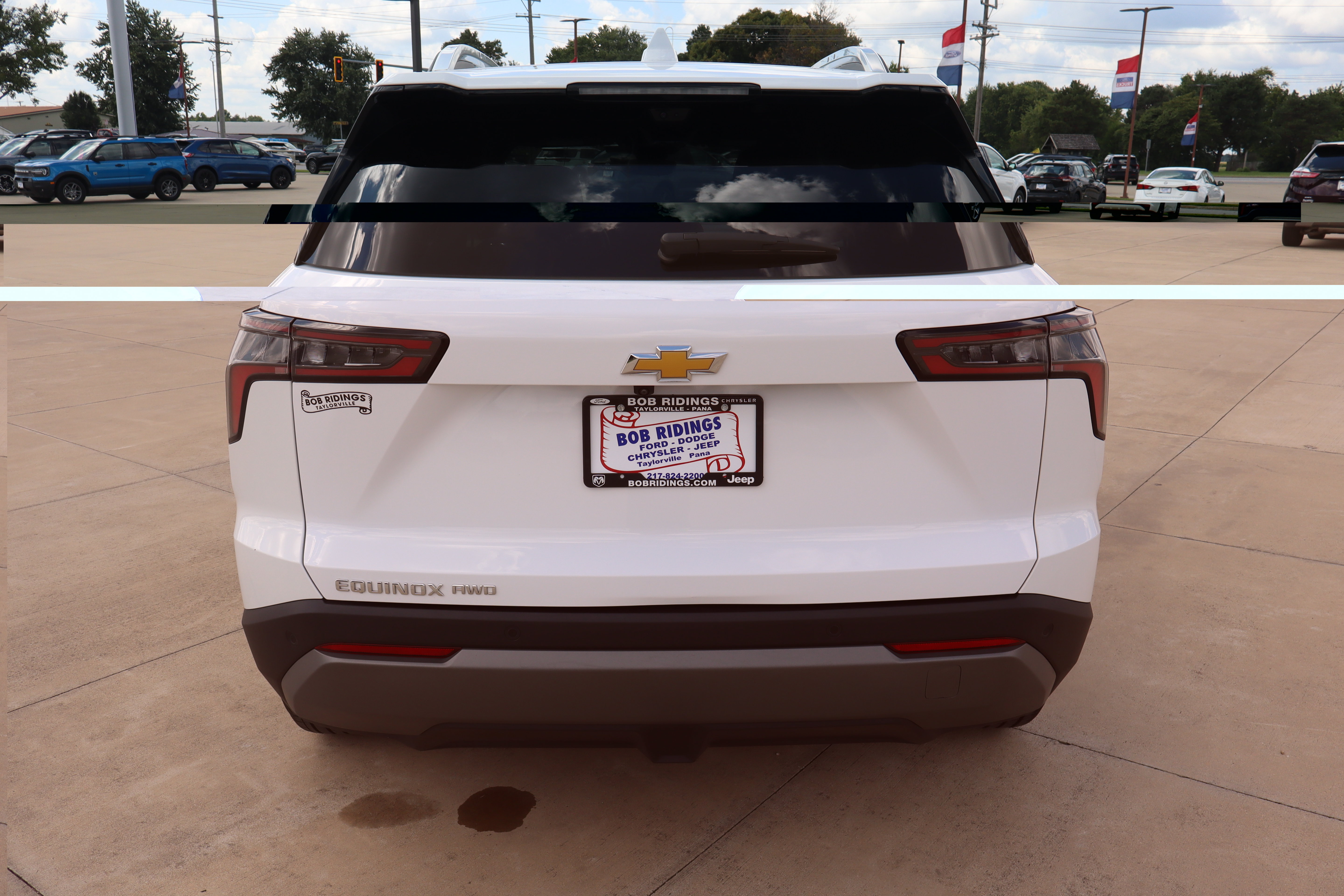 Used 2025 Chevrolet Equinox LT w/ Convenience Package II AWD/4WD image 6
