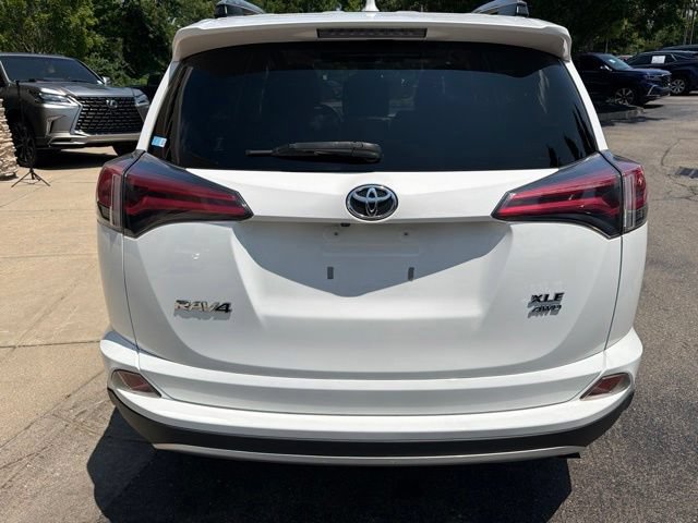 Used 2018 Toyota RAV4 XLE AWD/4WD image 6
