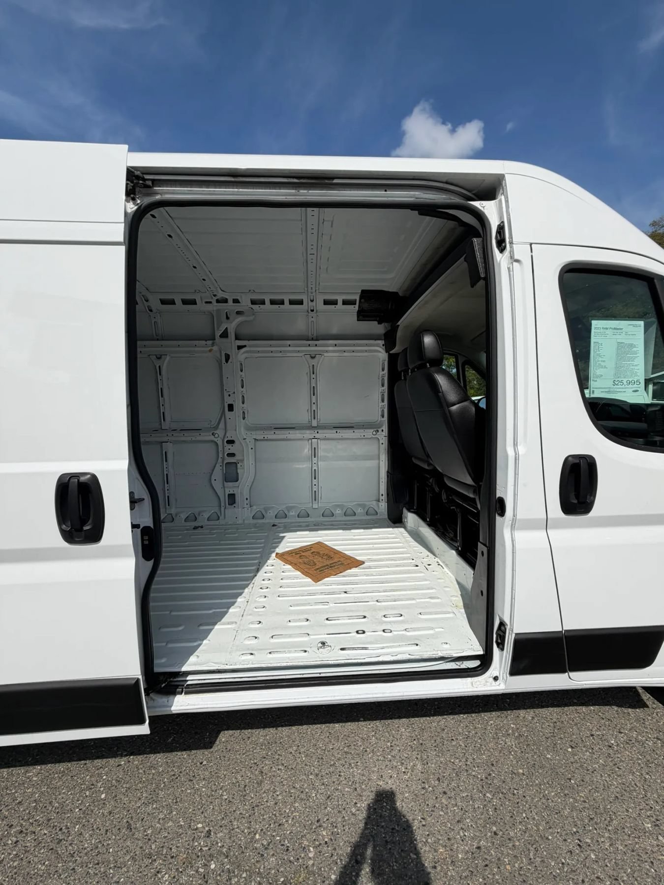 Used 2023 RAM ProMaster 2500 FWD image 17