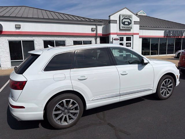 Used 2017 Audi Q7 3.0T Premium Plus AWD/4WD image 5