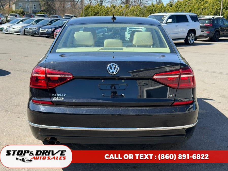 Used 2019 Volkswagen Passat 2.0T Wolfsburg w/ Wheels & Sunroof Package image 4