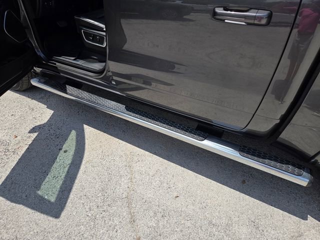Used 2019 RAM 1500 Laramie w/ Sport Appearance Package AWD/4WD image 23