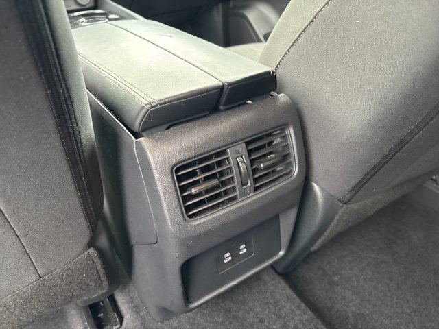 Certified 2025 Nissan Rogue SV AWD/4WD image 14