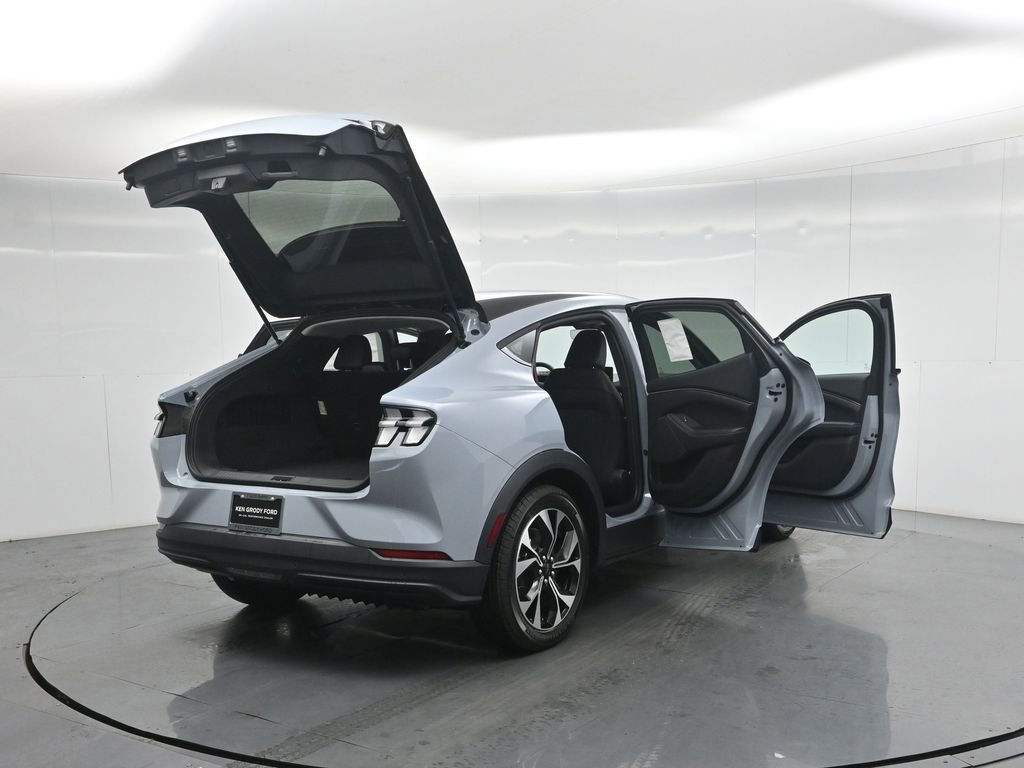 New 2026 Ford Mustang Mach-E Select image 5