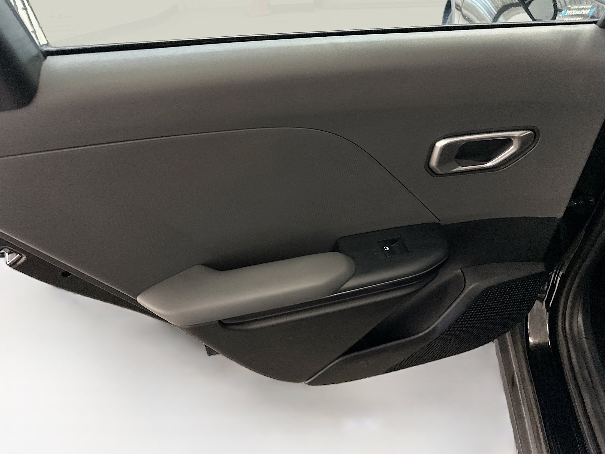 Used 2025 Kia K4 LXS image 27