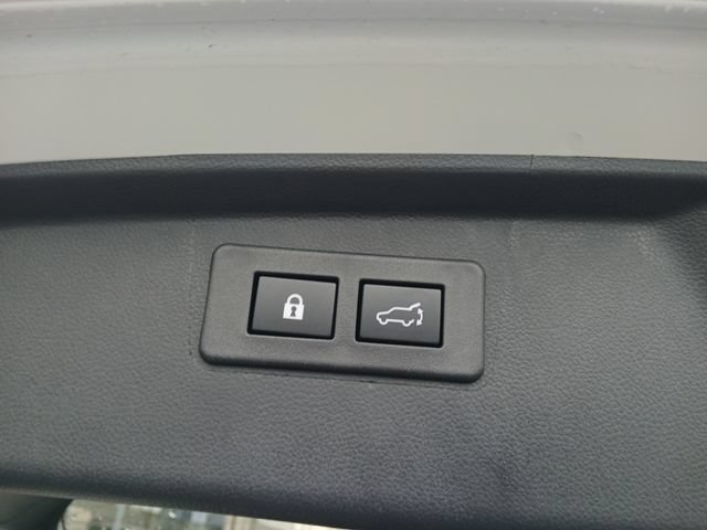 Used 2025 Subaru Outback Limited AWD/4WD image 28