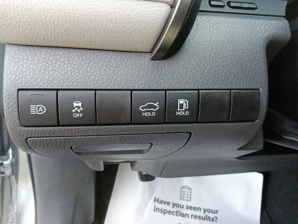 Used 2023 Toyota Camry SE FWD image 17