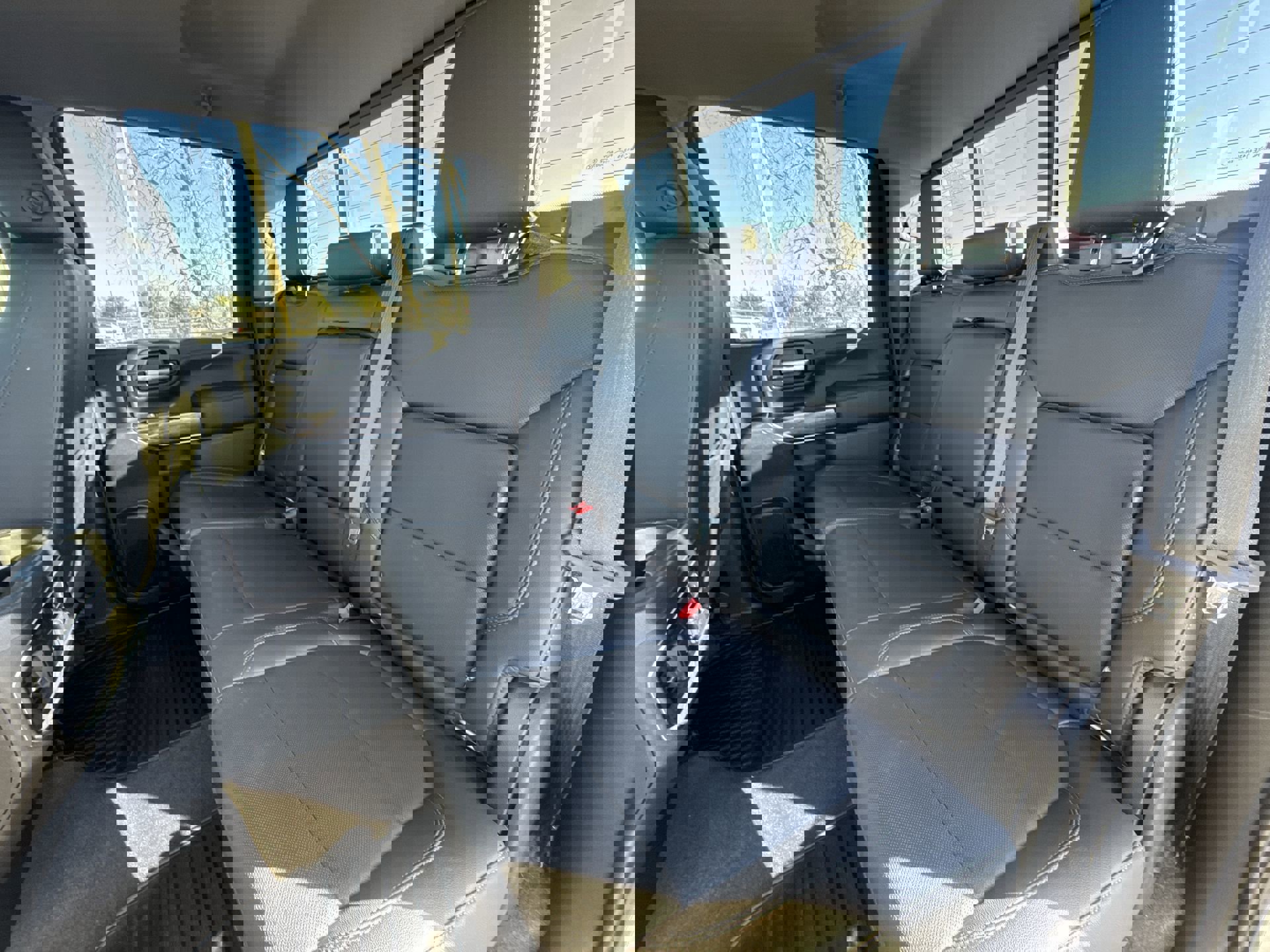 Used 2020 Chevrolet Silverado 2500 LTZ w/ LTZ Premium Package image 22