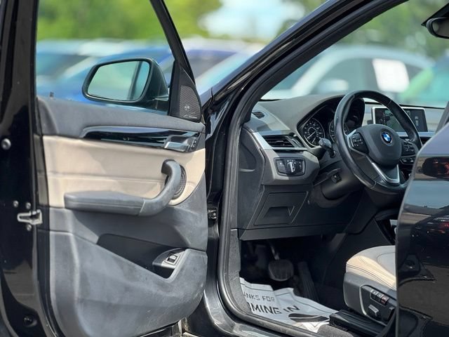 Used 2016 BMW X1 xDrive28i AWD/4WD image 9