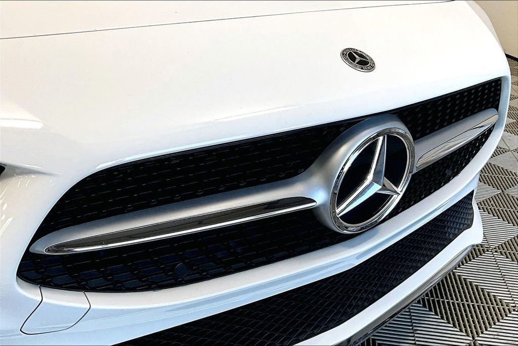 Used 2022 Mercedes-Benz CLA 250 image 30