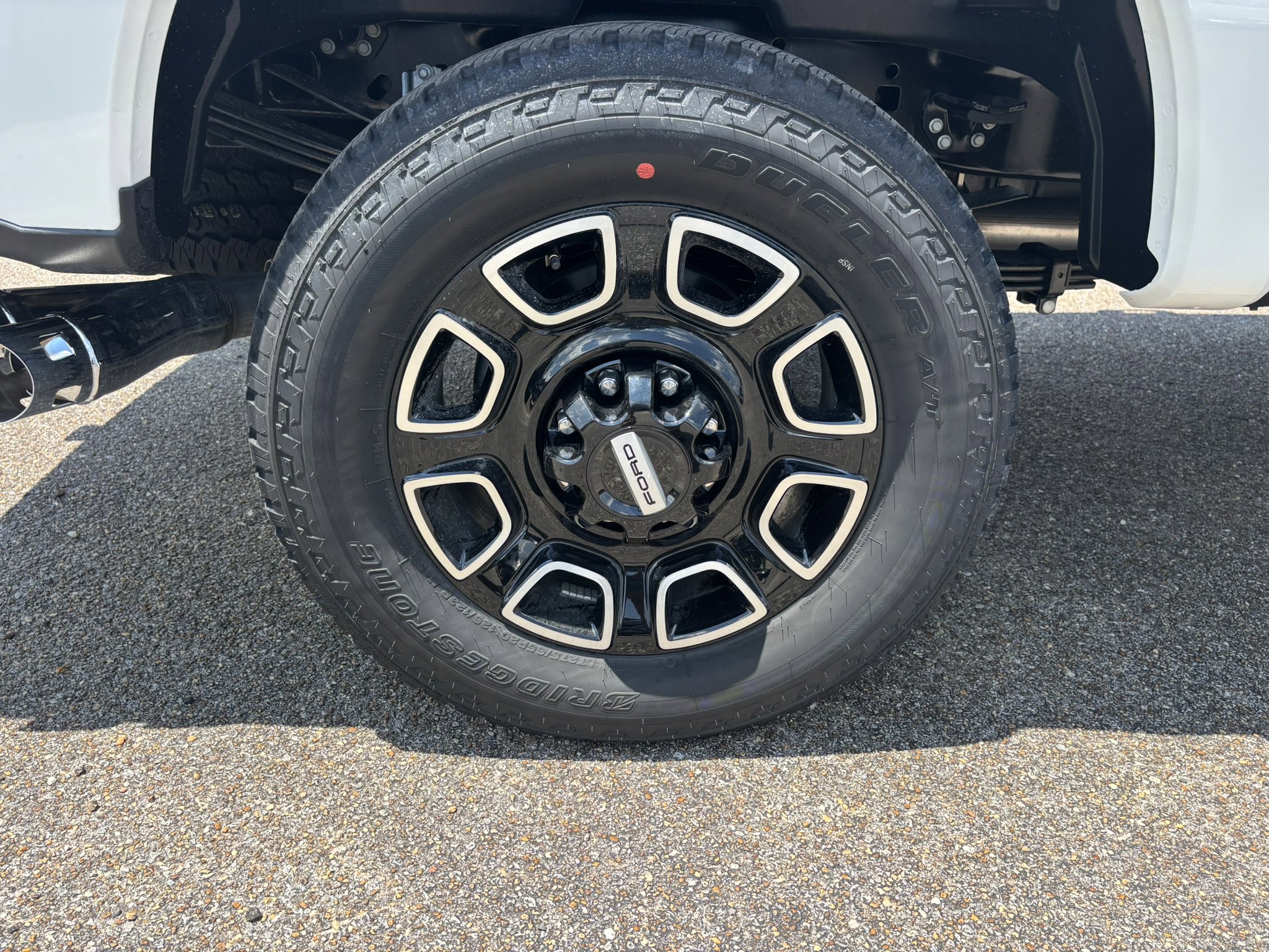 New 2025 Ford F250 4x4 Crew Cab Super Duty image 6