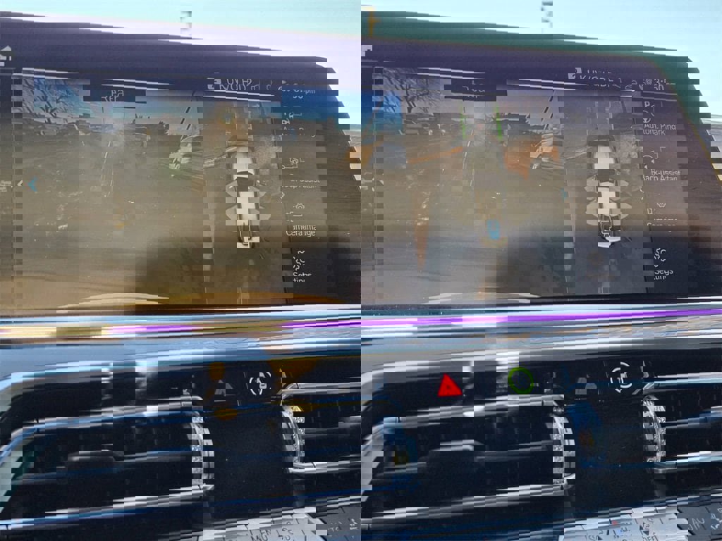 Used 2023 BMW X5 xDrive45e image 12