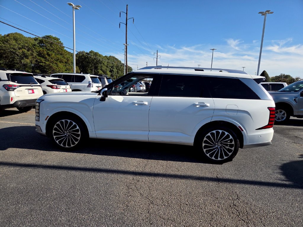 Used 2026 Hyundai Palisade Calligraphy FWD image 4