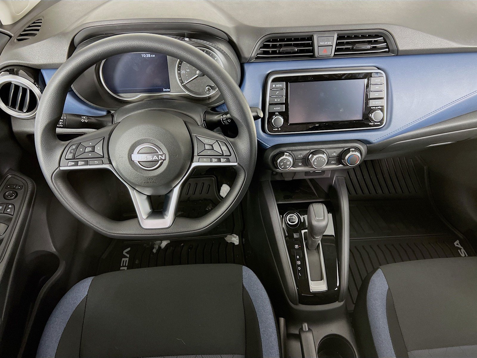 New 2025 Nissan Versa SV w/ Trunk Package FWD image 18