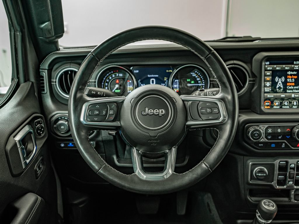 Used 2023 Jeep Wrangler Unlimited Sahara w/ Cold Weather Group AWD/4WD image 20