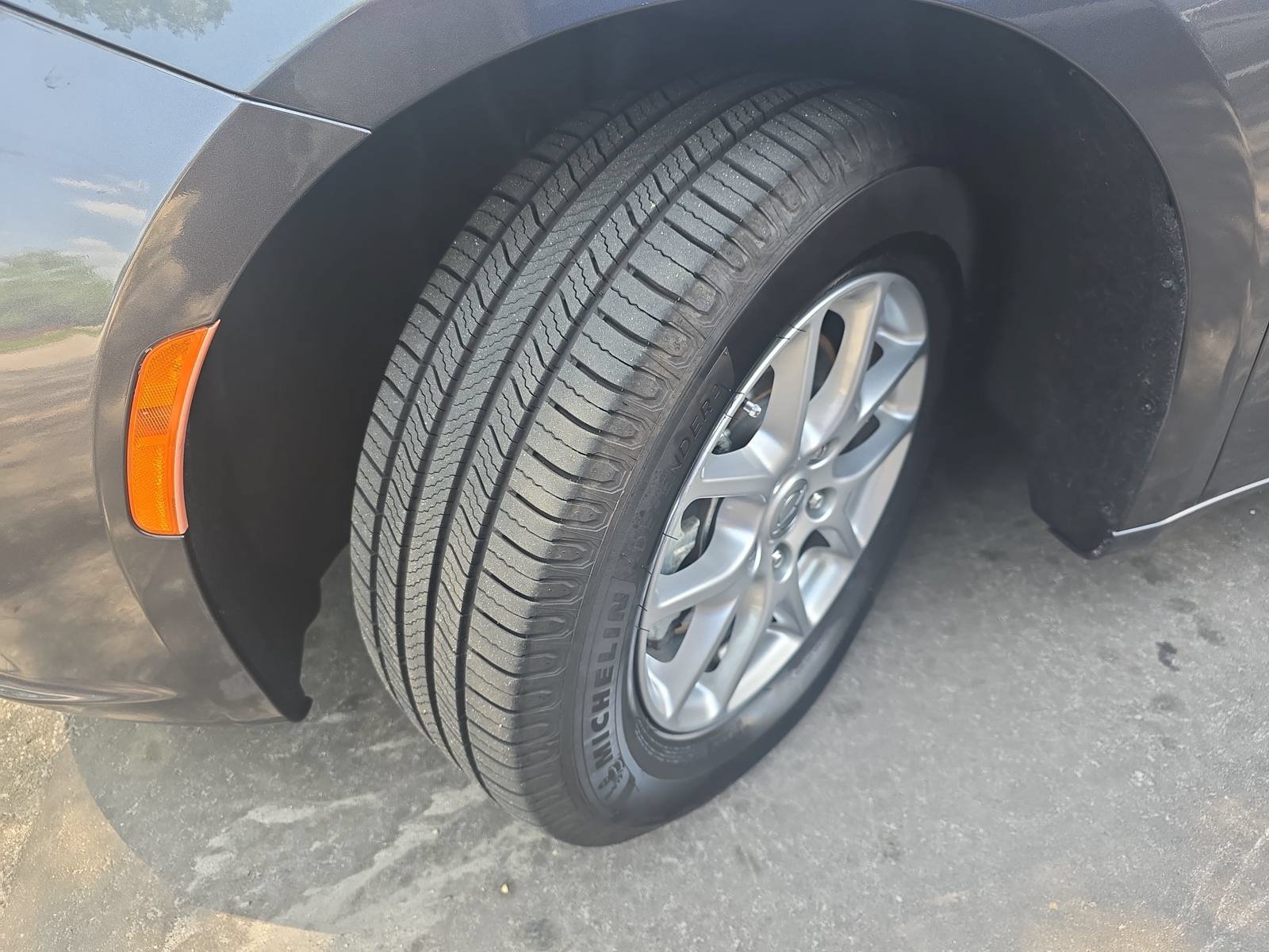 Used 2022 Chrysler Pacifica Touring-L FWD image 34
