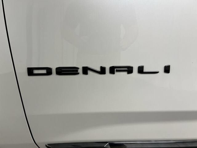 Certified 2023 GMC Yukon Denali Ultimate AWD/4WD image 33