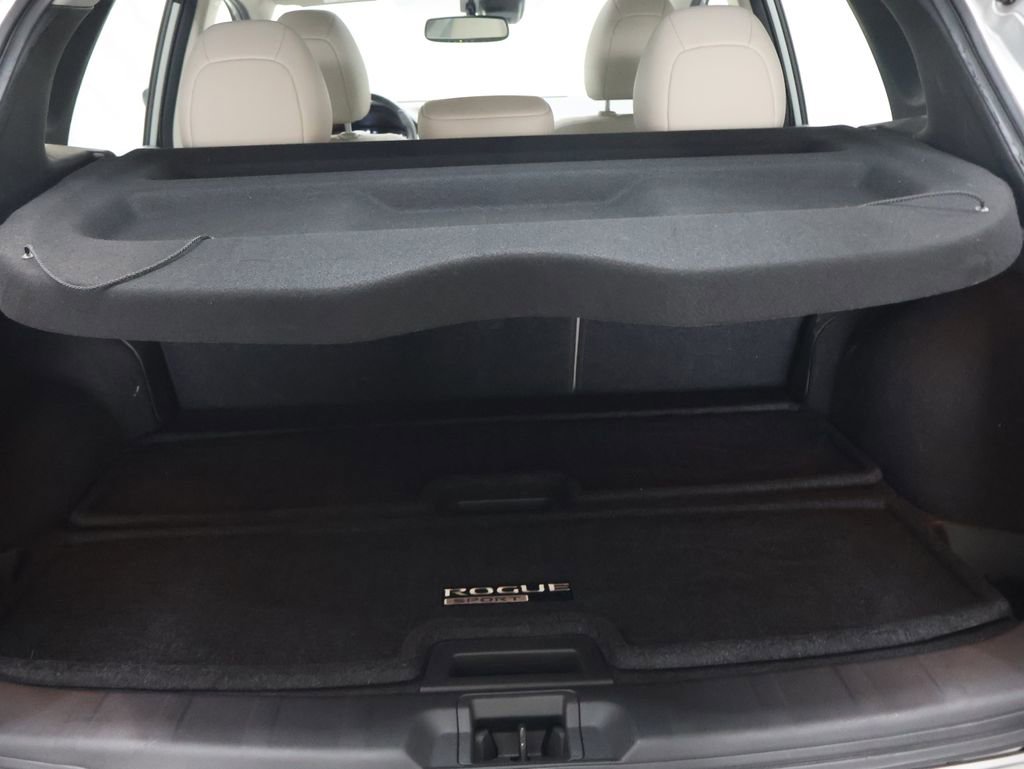 Used 2022 Nissan Rogue Sport SL w/ Premium Package image 14