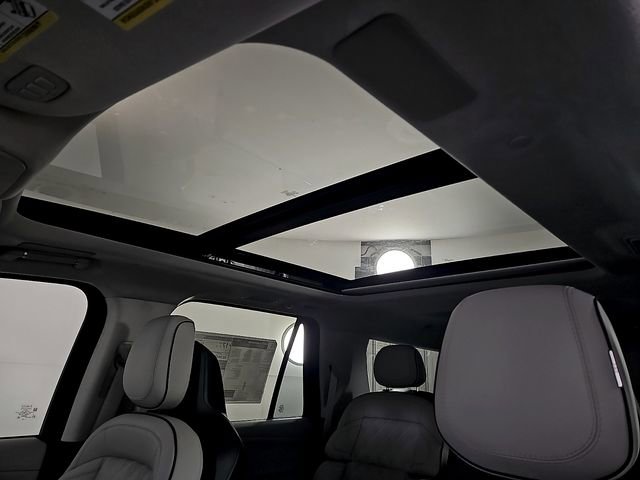 New 2026 Lincoln Navigator L Black Label AWD/4WD image 13
