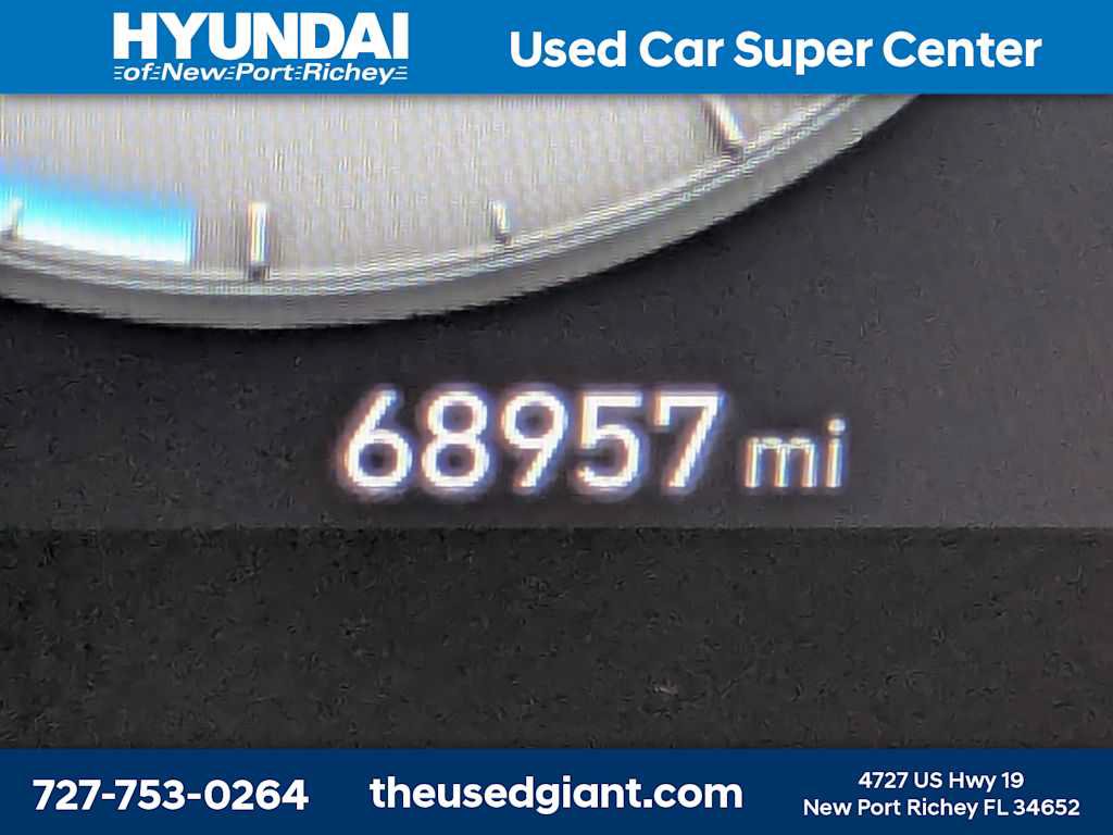 Certified 2023 Hyundai Elantra Limited w/ Cargo Package FWD image 36