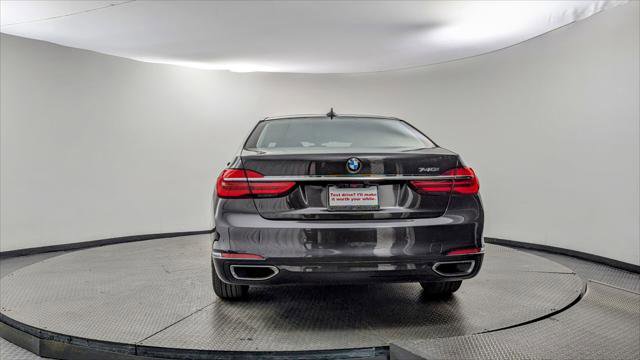 Used 2018 BMW 740i image 7