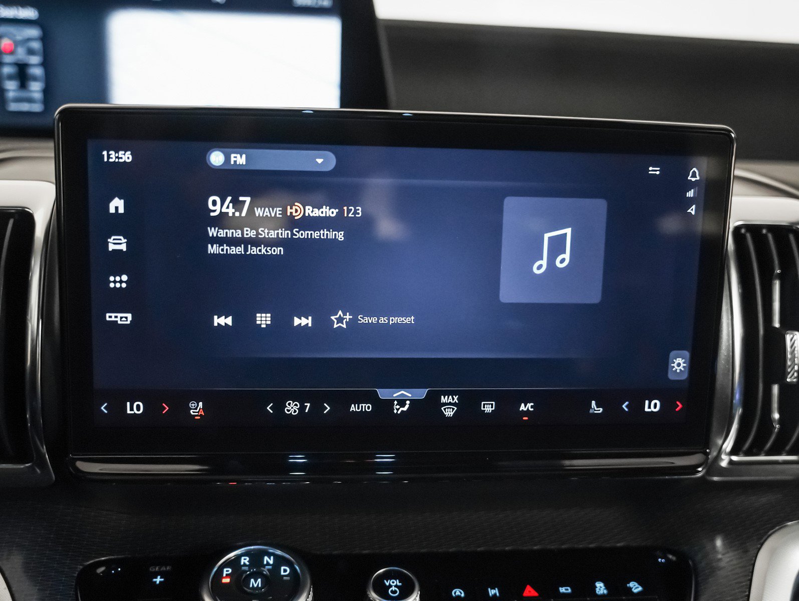 Used 2025 Ford Expedition Max Platinum w/ Stealth Performance Package image 18