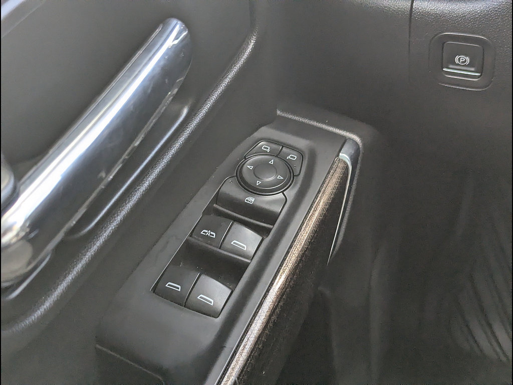 Used 2020 Chevrolet Silverado 1500 LT Trail Boss AWD/4WD image 28