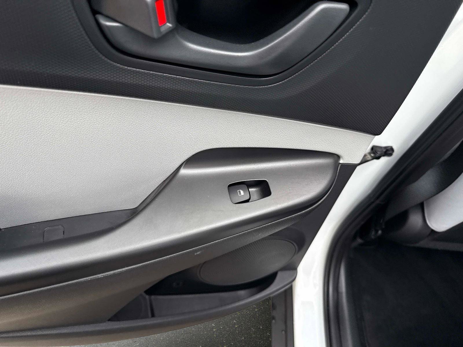 Certified 2023 Hyundai Kona SEL w/ Cargo Package image 12