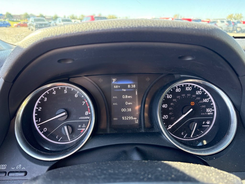 Used 2020 Toyota Camry LE FWD image 27